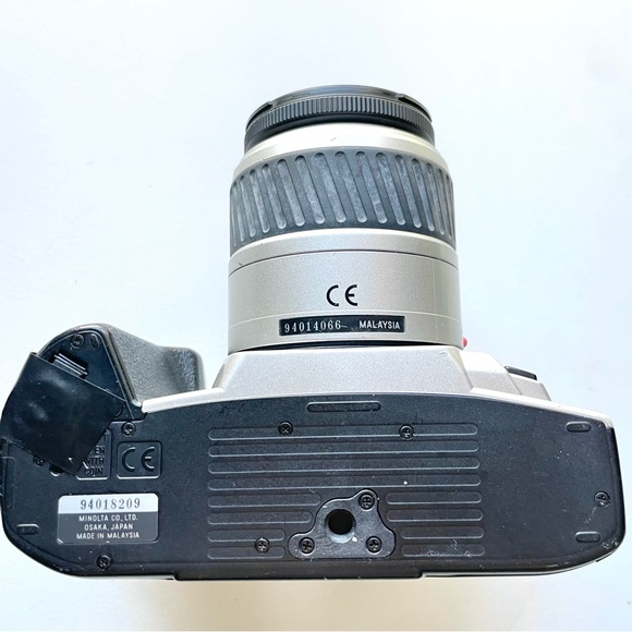 Minolta Maxxum‎ QTsi 35MM SLR Film Camera with 35-80mm lens - Film Tested - Picture 6 of 10